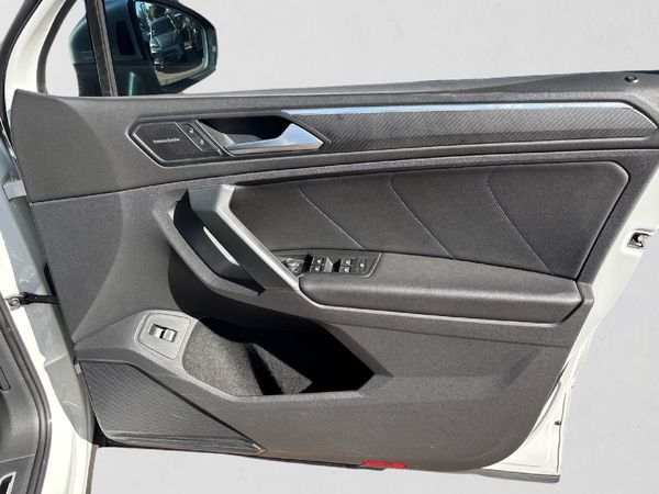 2023-Volkswagen-Tiguan-R-20-TSI-4M-Auto-235kw image:14
