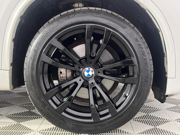 2014-BMW-X5-xDrive30d-M-Sport-Auto image:5