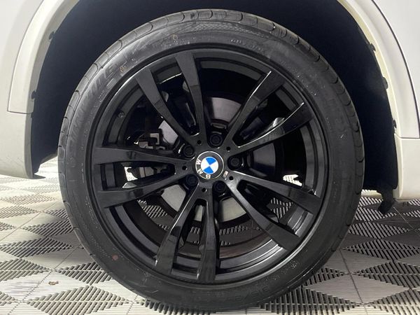 2014-BMW-X5-xDrive30d-M-Sport-Auto image:7