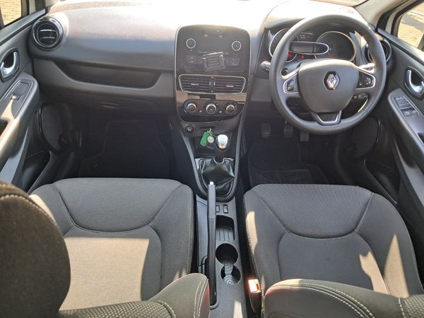 2020-Renault-Clio-IV-900T-Dynamique-5-dr-66kW image:9