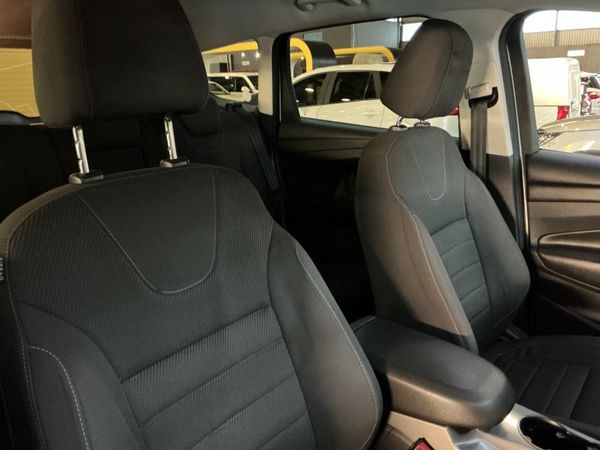 2015-Ford-Kuga-15-EcoBoost-Ambiente image:13