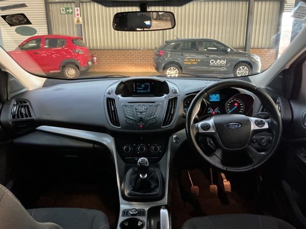 2015-Ford-Kuga-15-EcoBoost-Ambiente image:14