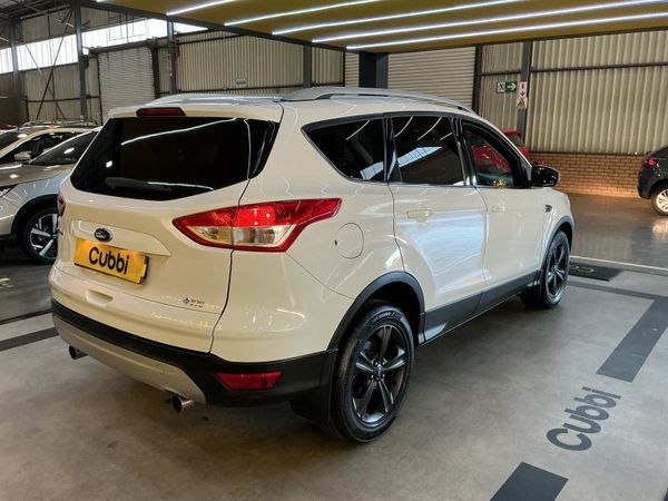 2015-Ford-Kuga-15-EcoBoost-Ambiente image:8