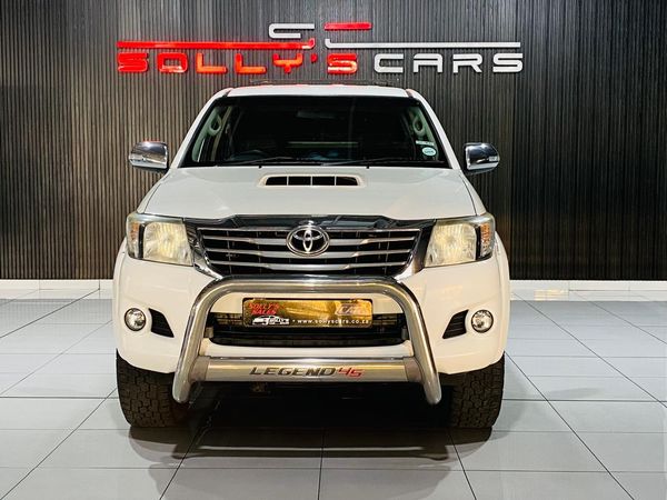 2015-Toyota-Hilux-30-D-4D-Legend-45-Raised-Body-Double-Cab-Manual image:1