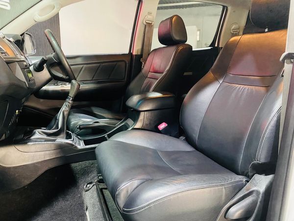2015-Toyota-Hilux-30-D-4D-Legend-45-Raised-Body-Double-Cab-Manual image:19