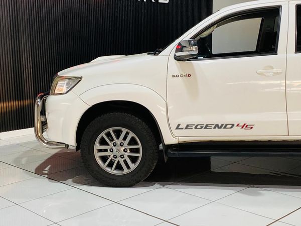 2015-Toyota-Hilux-30-D-4D-Legend-45-Raised-Body-Double-Cab-Manual image:7