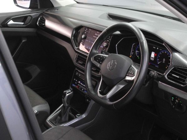 2021-Volkswagen-T-Cross-15-TSI-R-Line-Auto image:3