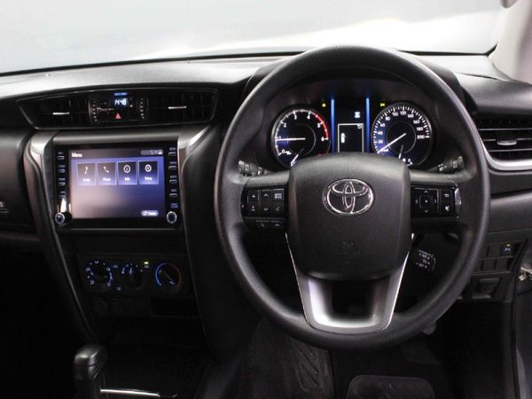 2023-Toyota-Fortuner-24-GD-6-Raised-Body-Auto image:3