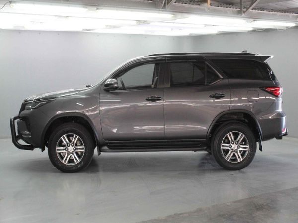 2023-Toyota-Fortuner-24-GD-6-Raised-Body-Auto image:6