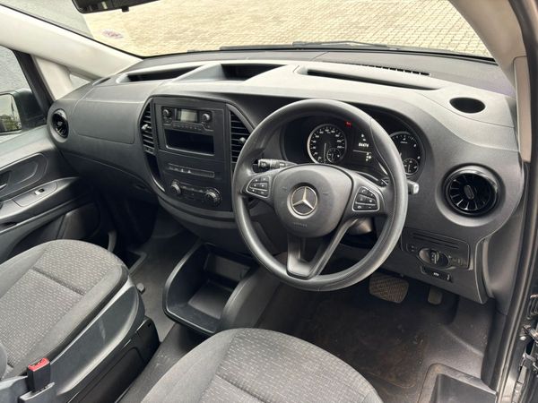 2023-Mercedes-Benz-Vito-116-20-CDI-Tourer-Pro-Auto image:9