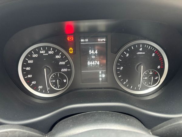 2023-Mercedes-Benz-Vito-116-20-CDI-Tourer-Pro-Auto image:12