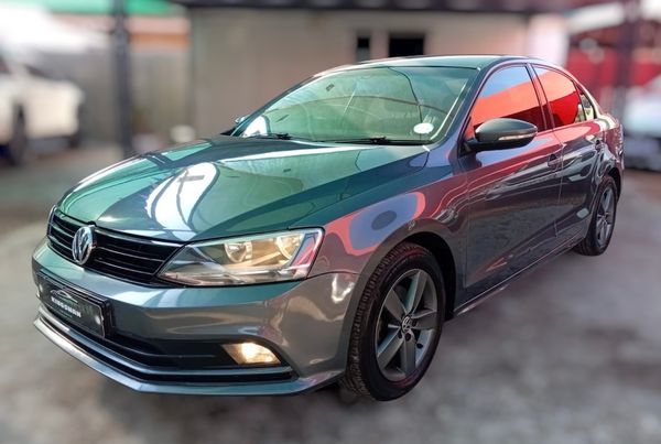 2016-Volkswagen-Jetta-GP-12-TSI-Trendline image:1