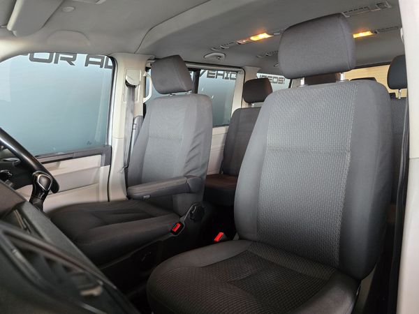 2018-Volkswagen-Kombi-20-TDI-Auto-103kW-Trendline image:20