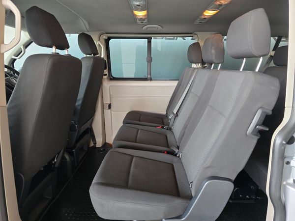 2018-Volkswagen-Kombi-20-TDI-Auto-103kW-Trendline image:21