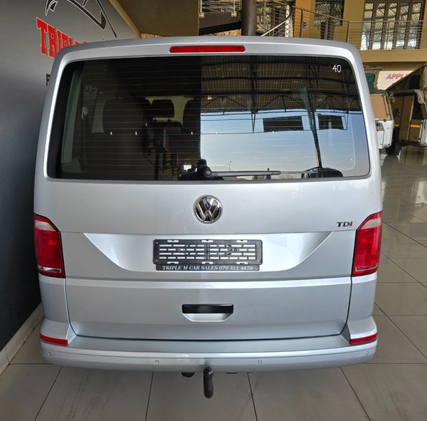 2018-Volkswagen-Kombi-20-TDI-Auto-103kW-Trendline image:4
