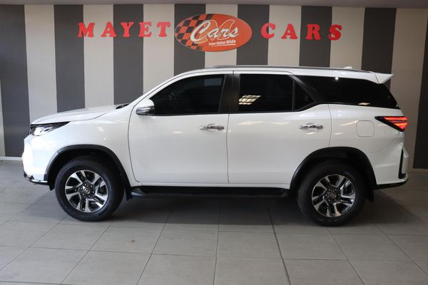 2025-Toyota-Fortuner-28-GD-6-VX-Auto image:1