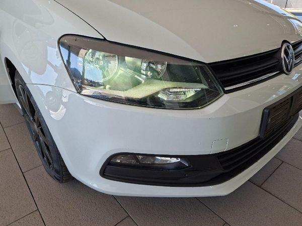 2022-Volkswagen-Polo-Vivo-14-Comfortline-5-dr image:16