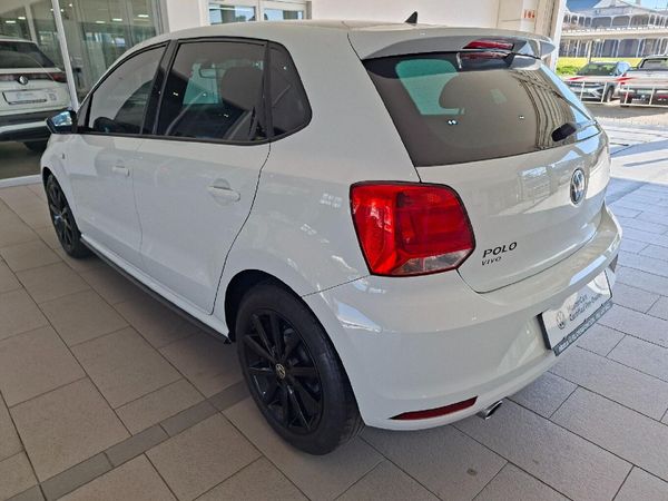 2022-Volkswagen-Polo-Vivo-14-Comfortline-5-dr image:4