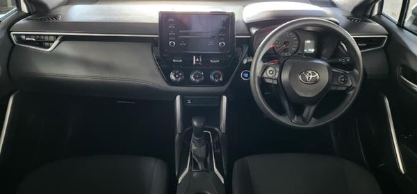2022-Toyota-Corolla-Cross-18-XI image:9