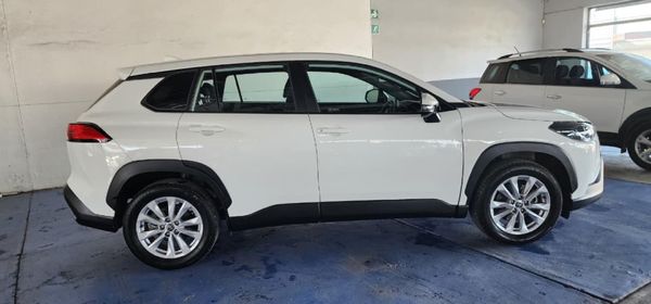 2022-Toyota-Corolla-Cross-18-XI image:7