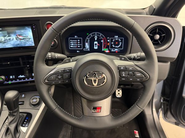 2026-Toyota-GR-Yaris-Rally-16T-Auto image:7