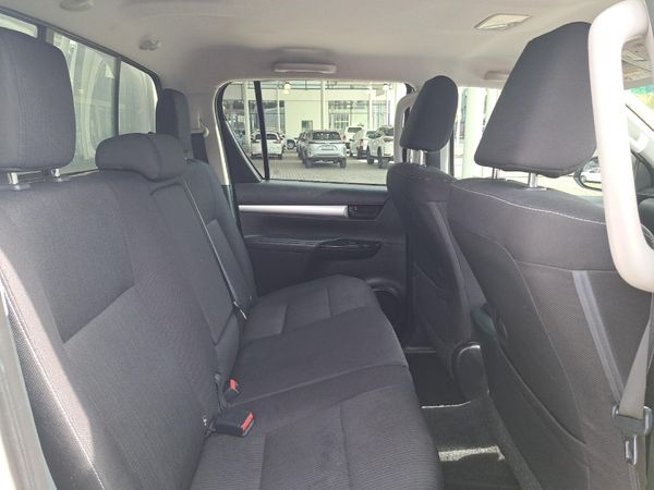 2024-Toyota-Hilux-24-GD-6-Raider-4x4-Auto-Double-Cab image:15