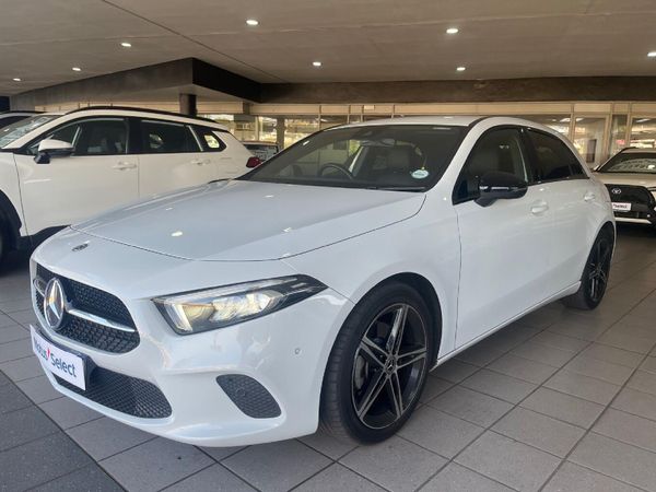 2020-Mercedes-Benz-A-Class-A-200-Sedan image:2