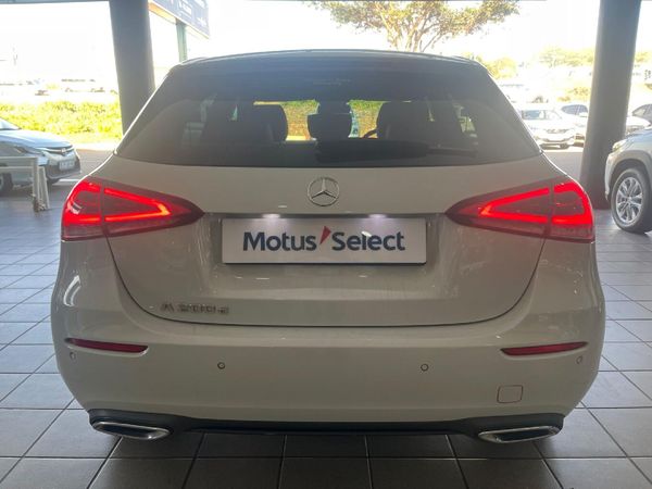 2020-Mercedes-Benz-A-Class-A-200-Sedan image:5