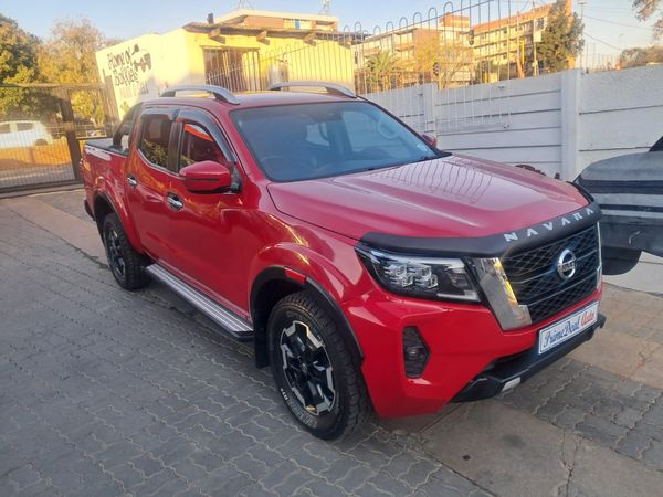 2022-Nissan-Navara-25-DDTi-LE-Plus-4X4-Auto-Double-Cab image:2
