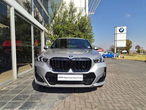 2025-BMW-X1-xDrive30e-M-Sport image:1