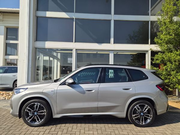 2025-BMW-X1-xDrive30e-M-Sport image:2