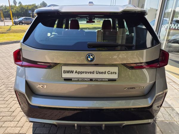 2025-BMW-X1-xDrive30e-M-Sport image:4