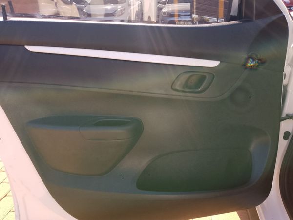2022-Renault-Kwid-10-climber image:21