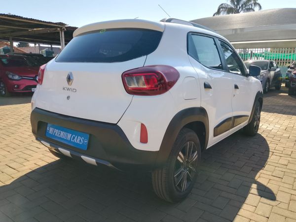 2022-Renault-Kwid-10-climber image:5