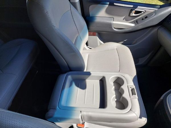 2015-Hyundai-H-1-25-CRDi-VGT-Wagon-Auto image:25