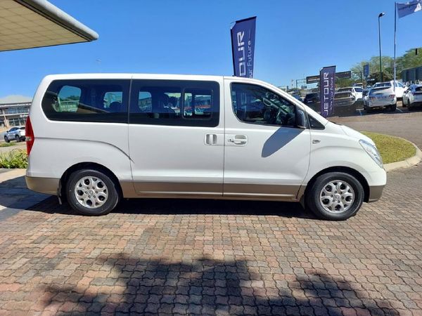 2015-Hyundai-H-1-25-CRDi-VGT-Wagon-Auto image:6