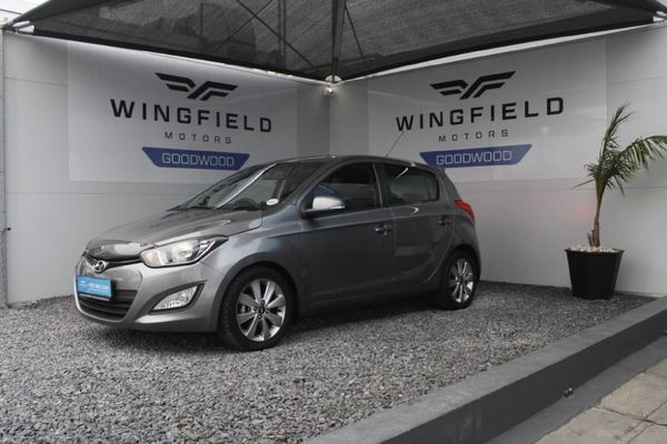 2014-Hyundai-i20-14D-Glide image:4