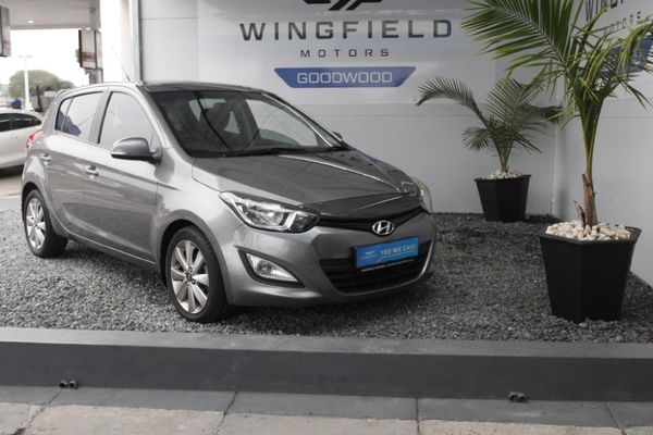 2014-Hyundai-i20-14D-Glide image:5