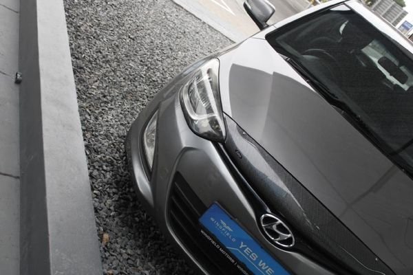 2014-Hyundai-i20-14D-Glide image:6
