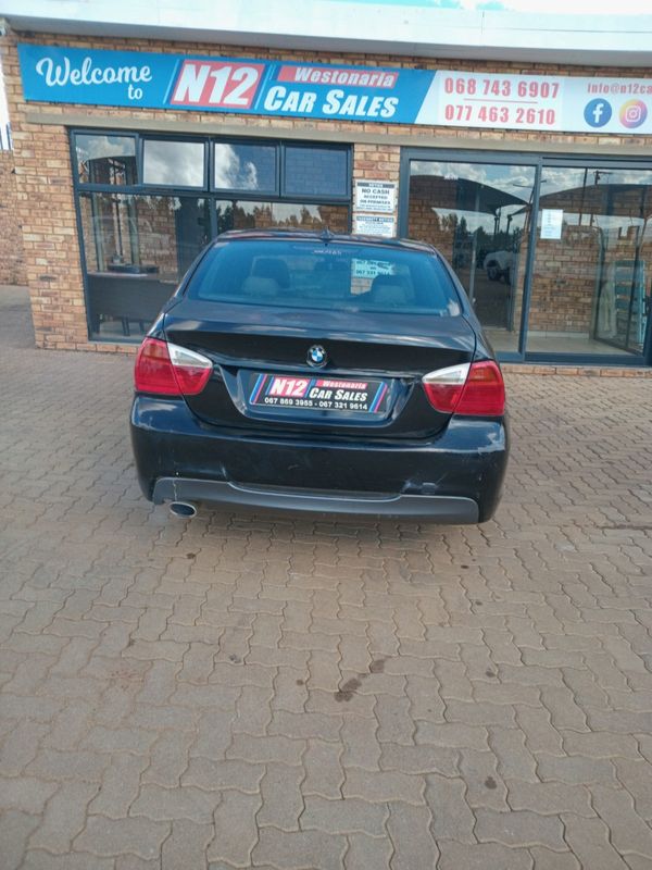 2009-BMW-3-Series-320i-Auto image:3