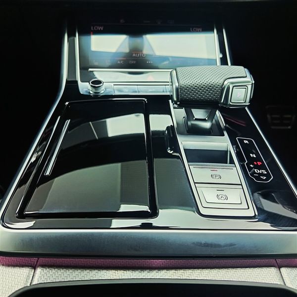 2026-Audi-RSQ8-SUV-PERFORMANCE-QUATTRO-TIPTRONIC image:28