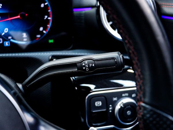 2021-Mercedes-Benz-CLA-200-Auto image:18