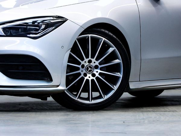 2021-Mercedes-Benz-CLA-200-Auto image:4