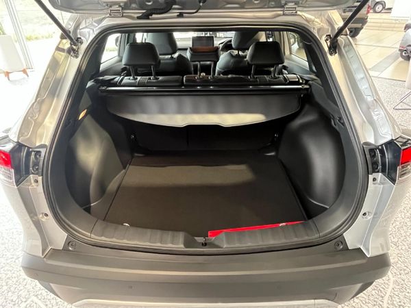2026-Toyota-Corolla-Cross-18-XS-Hybrid image:16