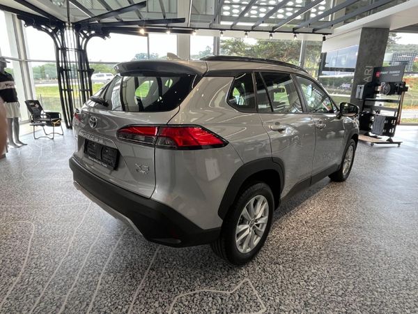 2026-Toyota-Corolla-Cross-18-XS-Hybrid image:17