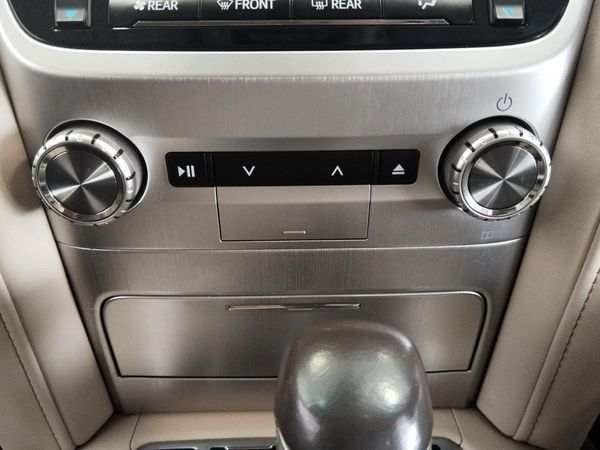 2018-Toyota-Land-Cruiser-200-45-D-V8-VX-R-Auto image:20
