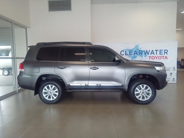 2018-Toyota-Land-Cruiser-200-45-D-V8-VX-R-Auto image:3
