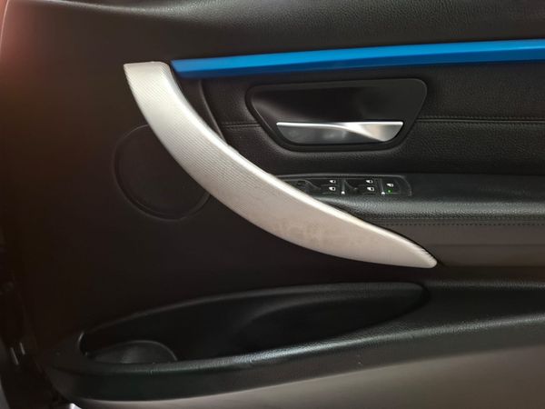 2018-BMW-3-Series-320d-M-Sport-Auto image:16