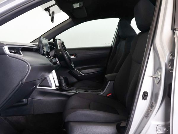 2023-Toyota-Corolla-Cross-18-XI image:14