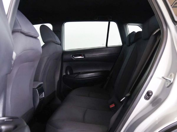 2023-Toyota-Corolla-Cross-18-XI image:15